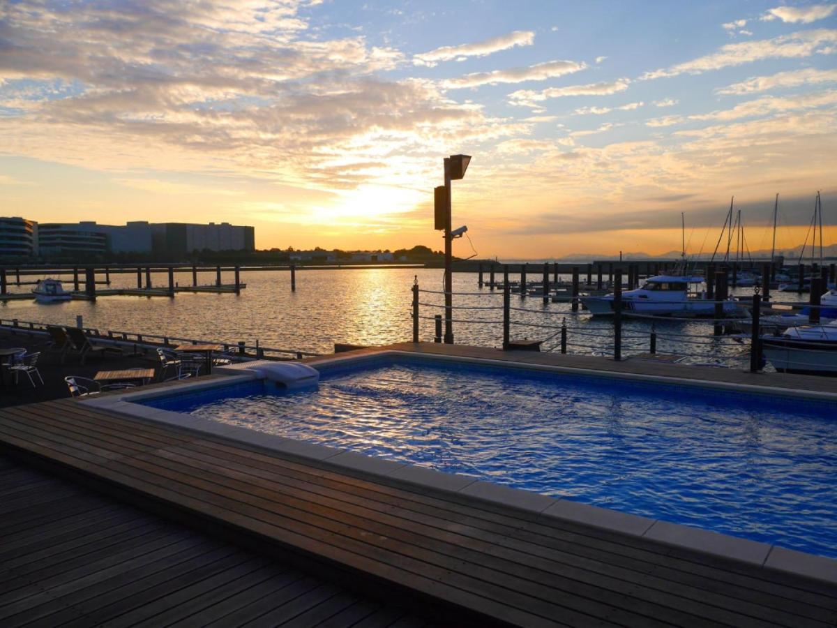 Hotel Osaka Hokko Marina Hull Exterior foto