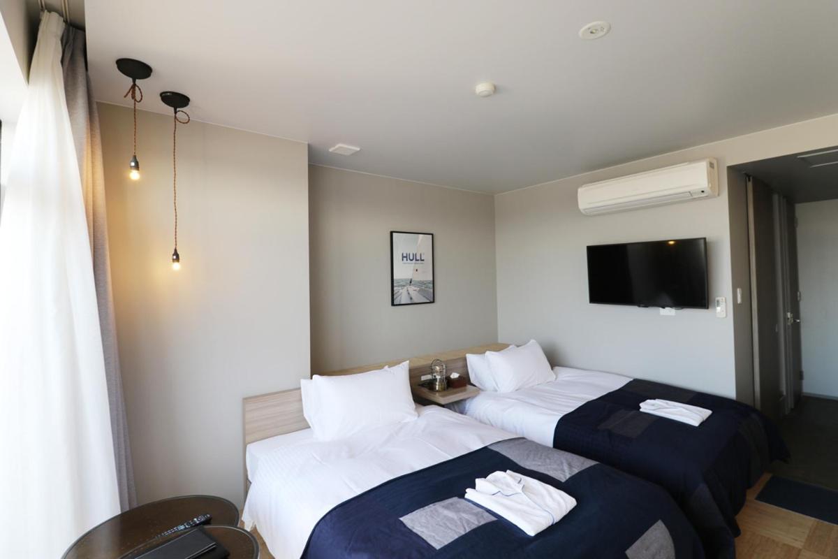 Hotel Osaka Hokko Marina Hull Exterior foto